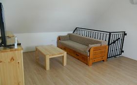Familia-Pelso Apartmanhaz